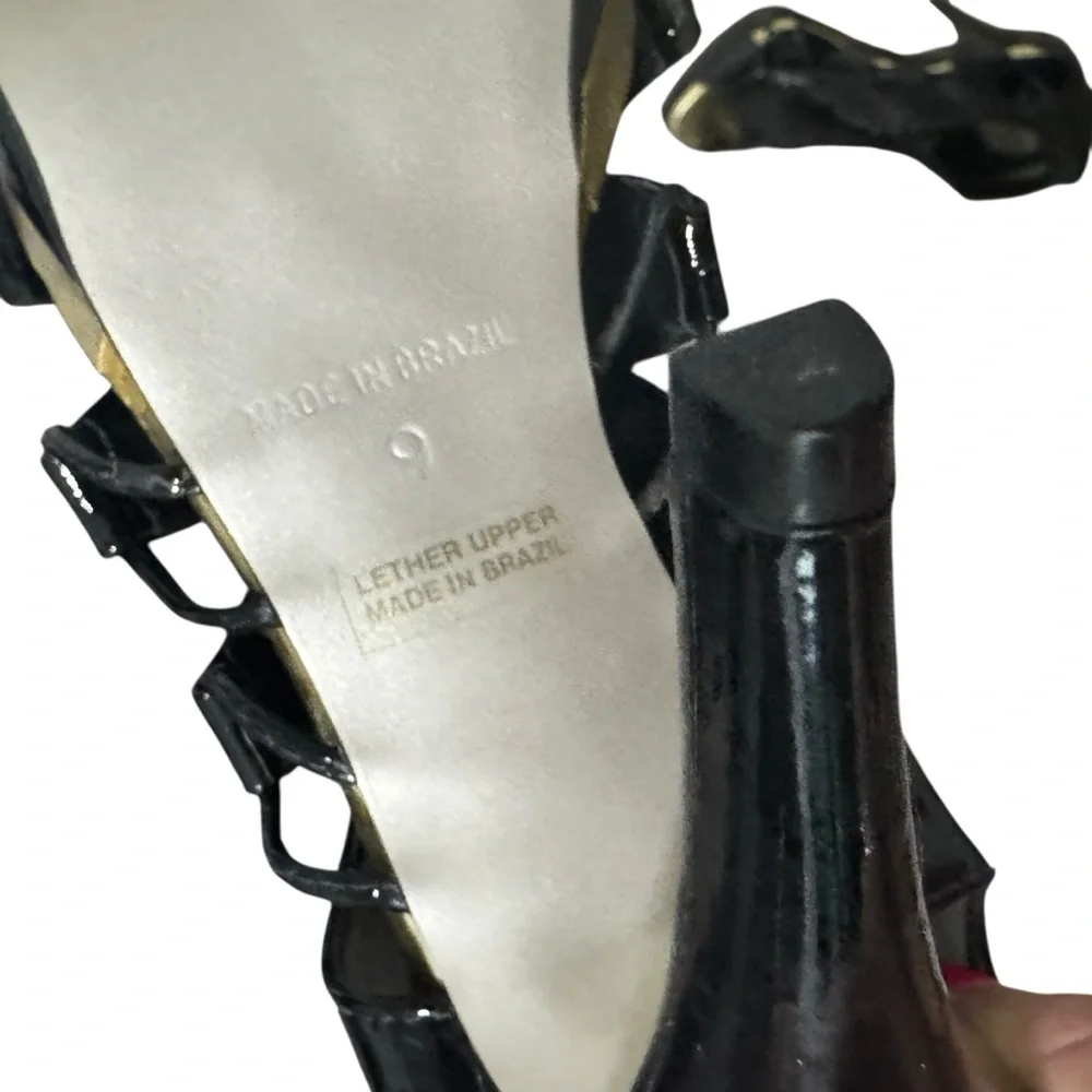 Bruno Menegatti Black Patant Leather cut out stiletto‎ 4.5in high heel sandals 9